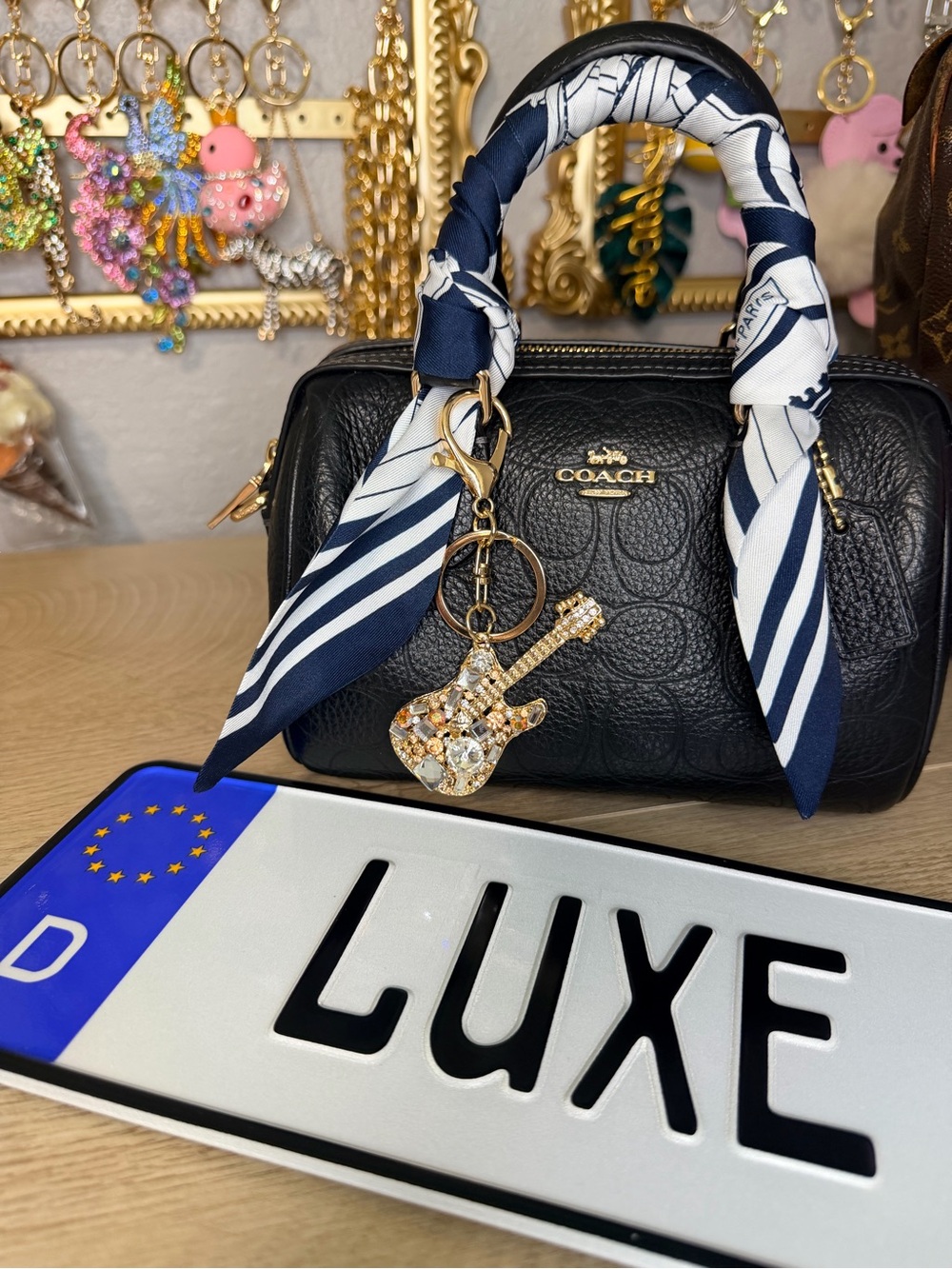 Bag charm and Twilly
